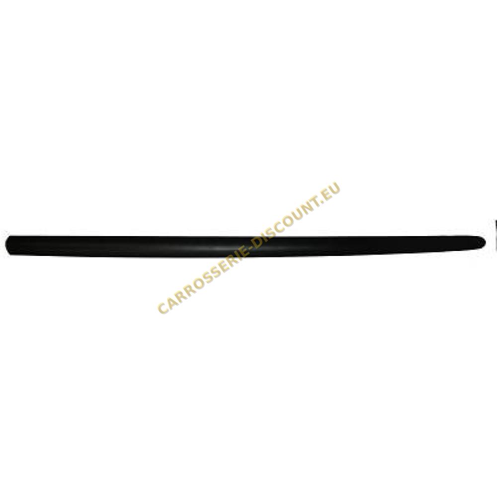 Baguette et bande protectrice, aile arrière gauche — Opel Corsa B (1993-2000)
