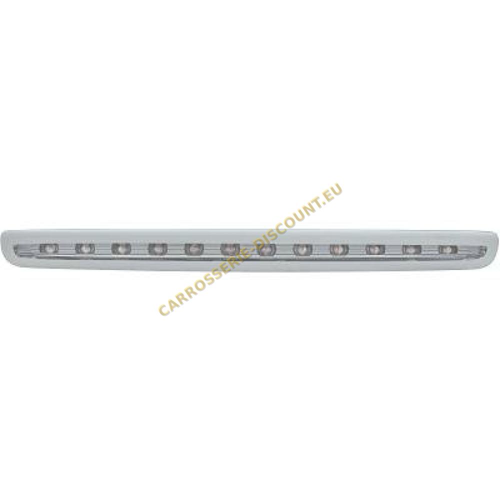 Feu stop additionnel — Volkswagen T5 Multivan/Caravelle (2003-2010)