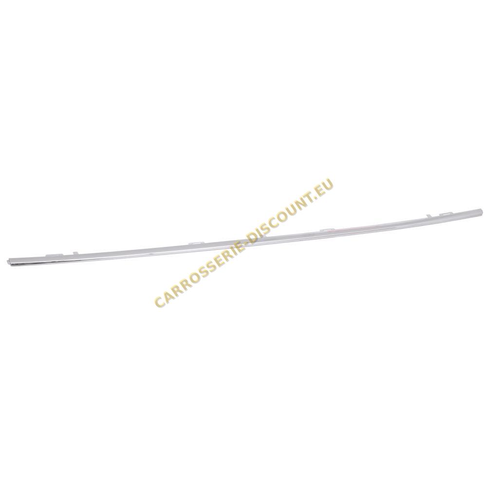 Baguette et bande protectrice, grille de radiateur — Skoda Octavia Berline/Break (2020-…)